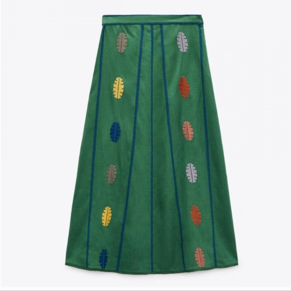 Zara Green Midi Skirt with Multicolor Leaf Motifs - Picture 3 of 8